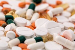 Spersonalizowana farmacja: Drukarki 3D w aptekach stworzą tabletki „na miarę” pacjenta?
